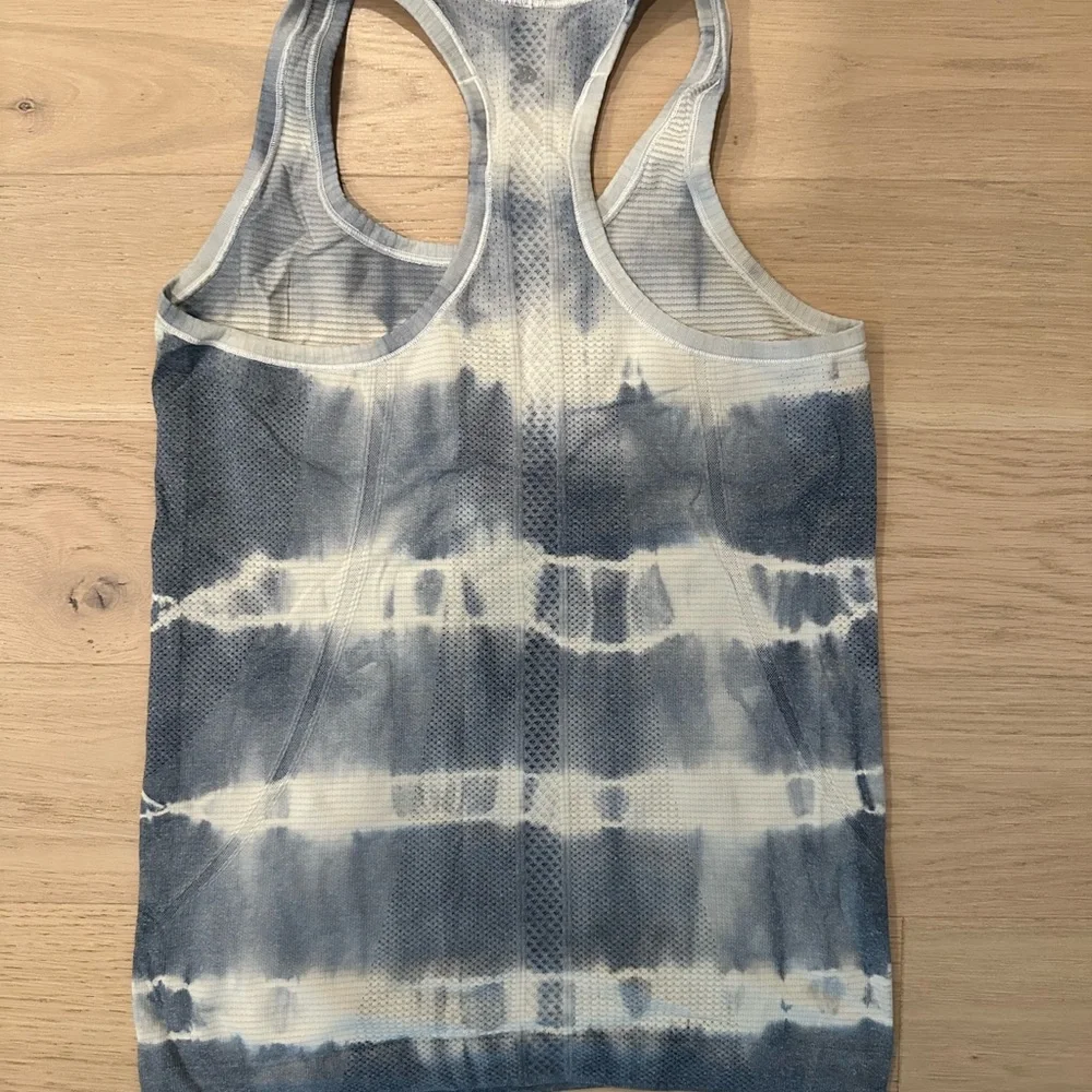 🍋Lululemon Swiftly Tech Racerback - Picture 2 of 3
